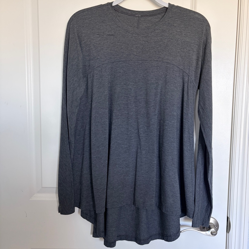 Lululemon Long Sleeve Shirt 6‎ Gray